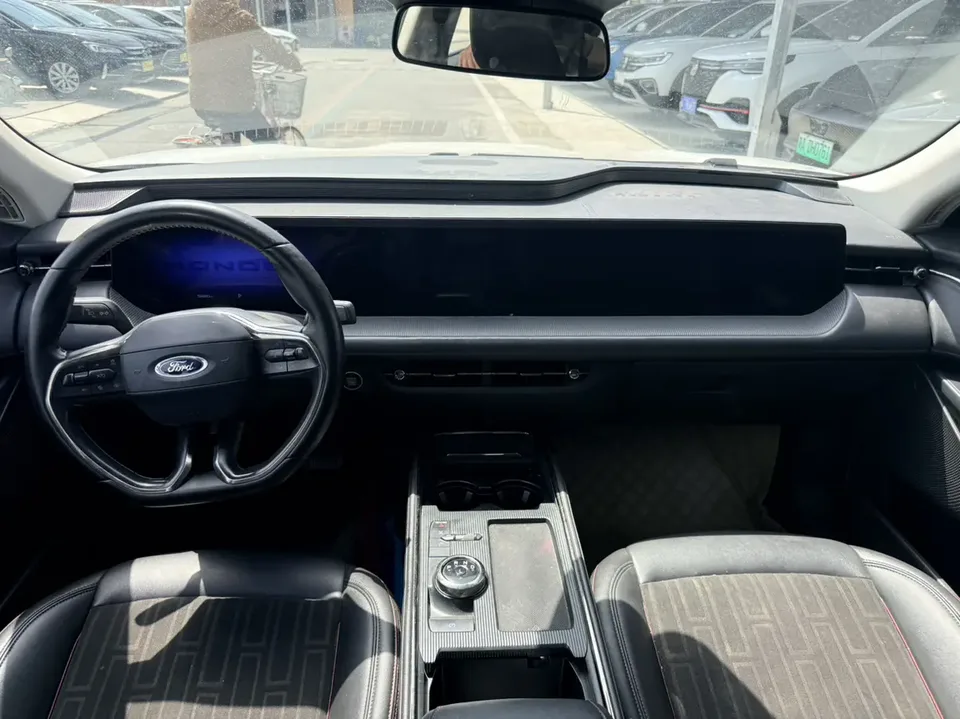 Ford Mondeo Mondeo EcoBoost 180 Luxury 2024 — миниатюра 4