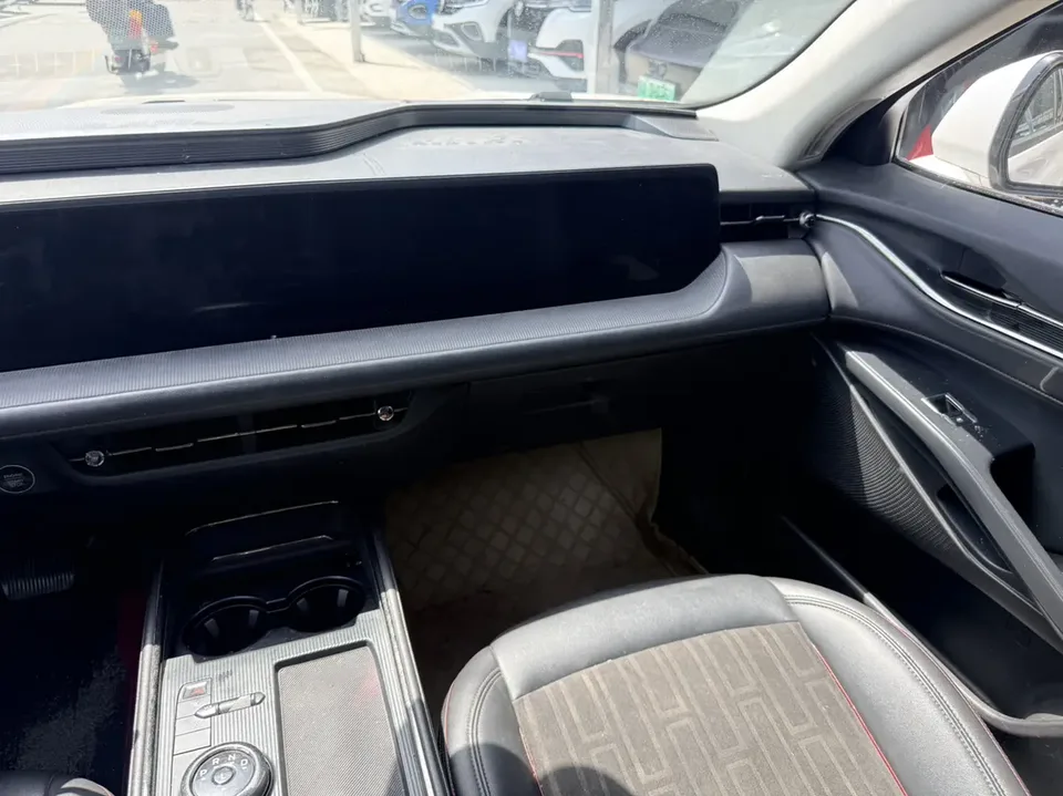 Ford Mondeo Mondeo EcoBoost 180 Luxury 2024 — миниатюра 5