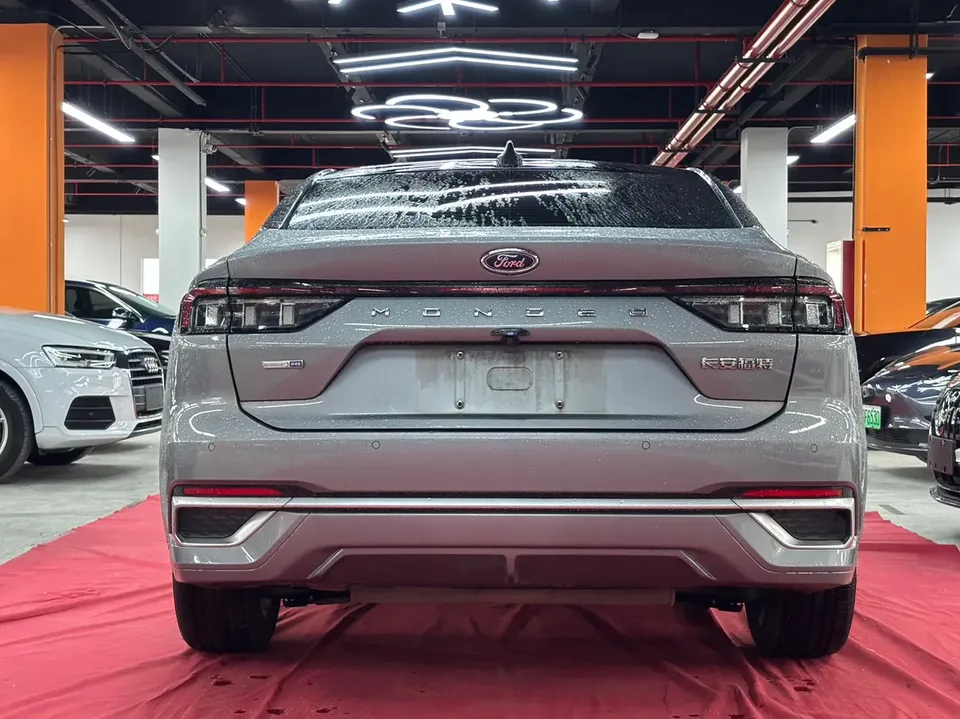 Ford Mondeo Mondeo EcoBoost 245 Extreme Edition 2022 — миниатюра 2