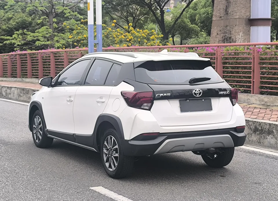 Toyota Yaris L YARiS L Zhixuan 2022 Zhixuan X 1.5L CVT luxury PLUS version 2022 — миниатюра 2