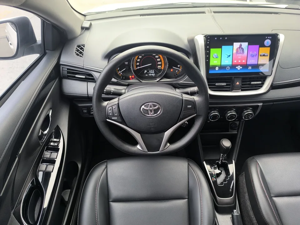 Toyota Yaris L YARiS L Zhixuan 2022 Zhixuan X 1.5L CVT luxury PLUS version 2022 — миниатюра 5