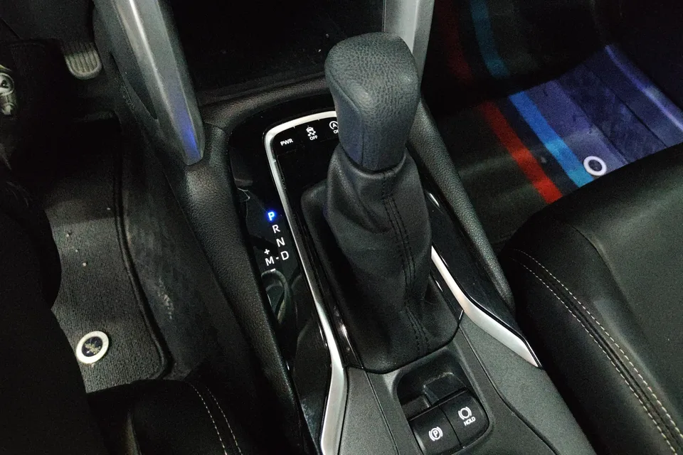 Toyota CorollaCross 2.0L CVT Pioneer Edition 2023 — миниатюра 3