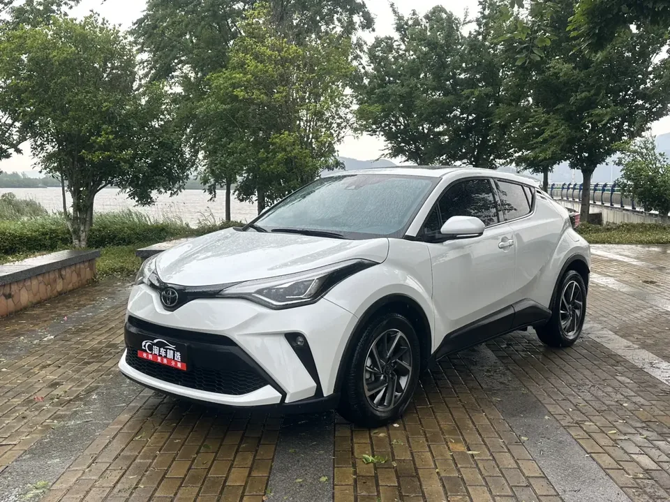 Toyota C-HR 2023