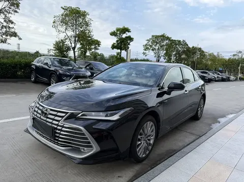 Toyota Avalon 2025 buy in Moscow