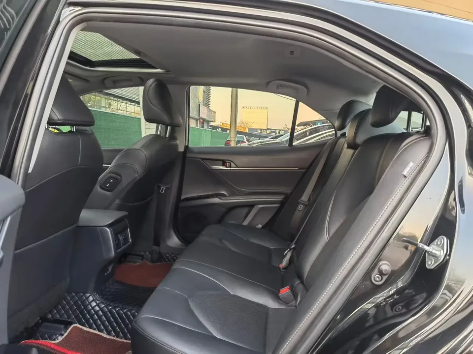 Toyota Camry 2.0GVP Leading Edition 2024 — миниатюра 4