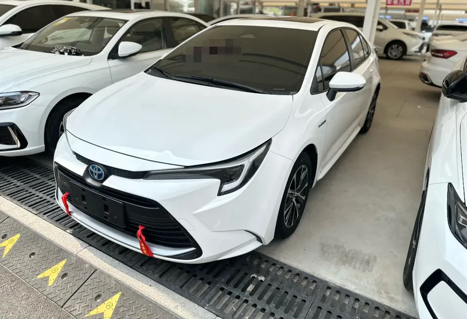 Toyota Levin Levin Hybrid 1.8L Luxury Edition 2024 — фото 1, купить с доставкой в Москву