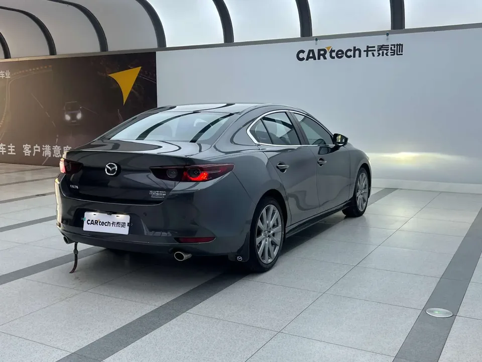 Mazda Axela Mazda3 Angkesela 2021 2.0L Automatic Premium Edition 2022 — thumbnail 2
