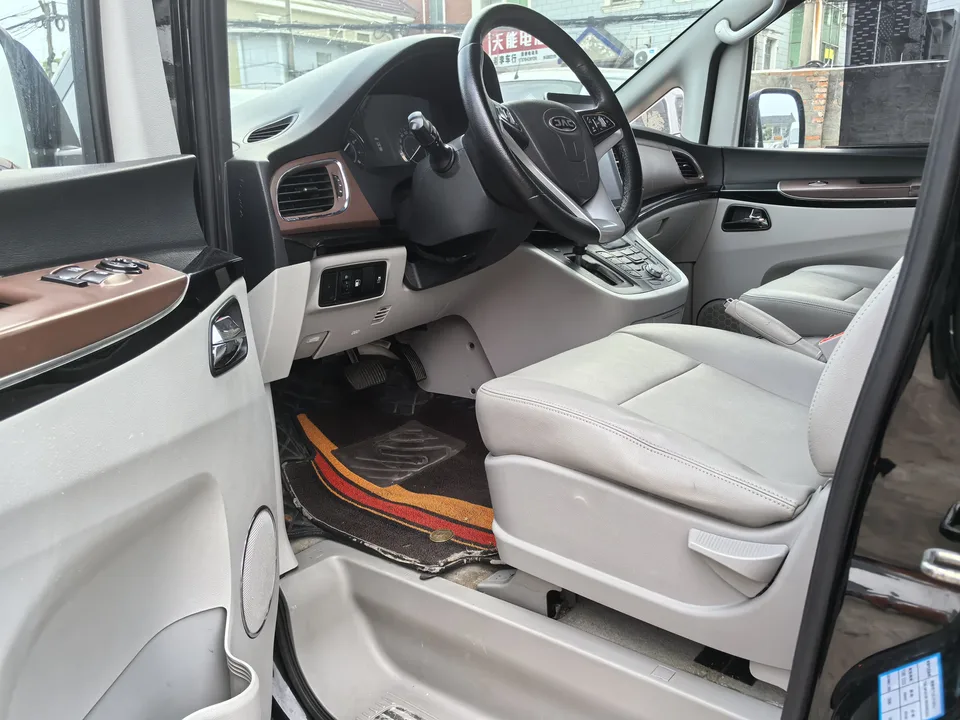 JAC Ruifeng L5 Refine L5 2022 2.0T automatic business version 2023 — миниатюра 3