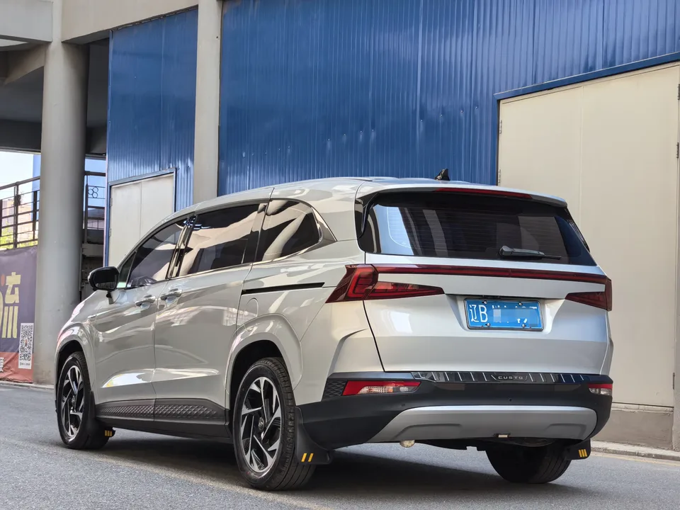 Hyundai Kustu 270TGDi Premium Edition LUX 2022 — миниатюра 4