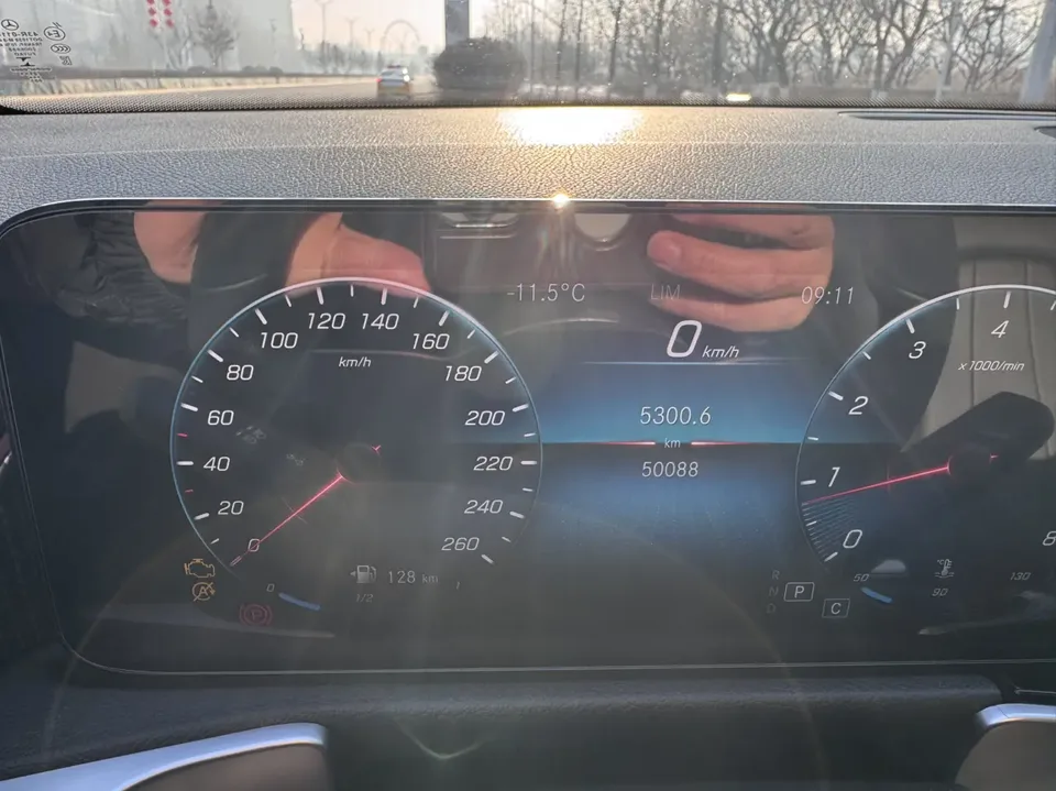 Mercedes-Benz GLB-Class Mercedes-Benz GLB 2022 GLB 200 Fashion Edition 2022 — миниатюра 5