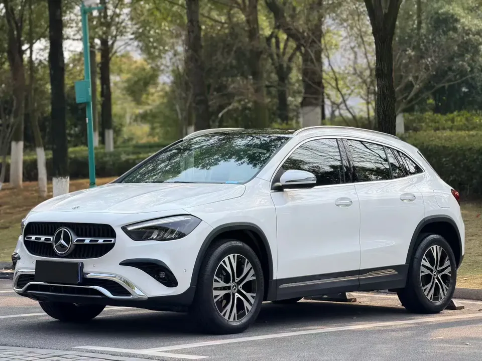 Mercedes-Benz GLA 2024