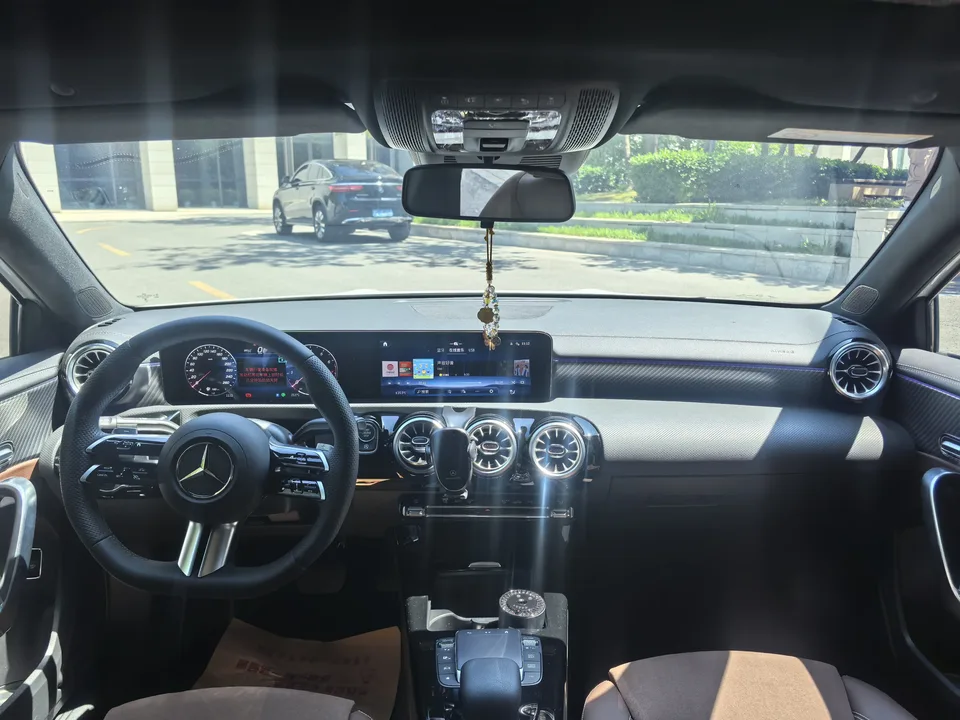 Mercedes-Benz Mercedes Benz A Class Mercedes-Benz A-Class 2024 A 200 L Dynamic Edition 2024 — миниатюра 4