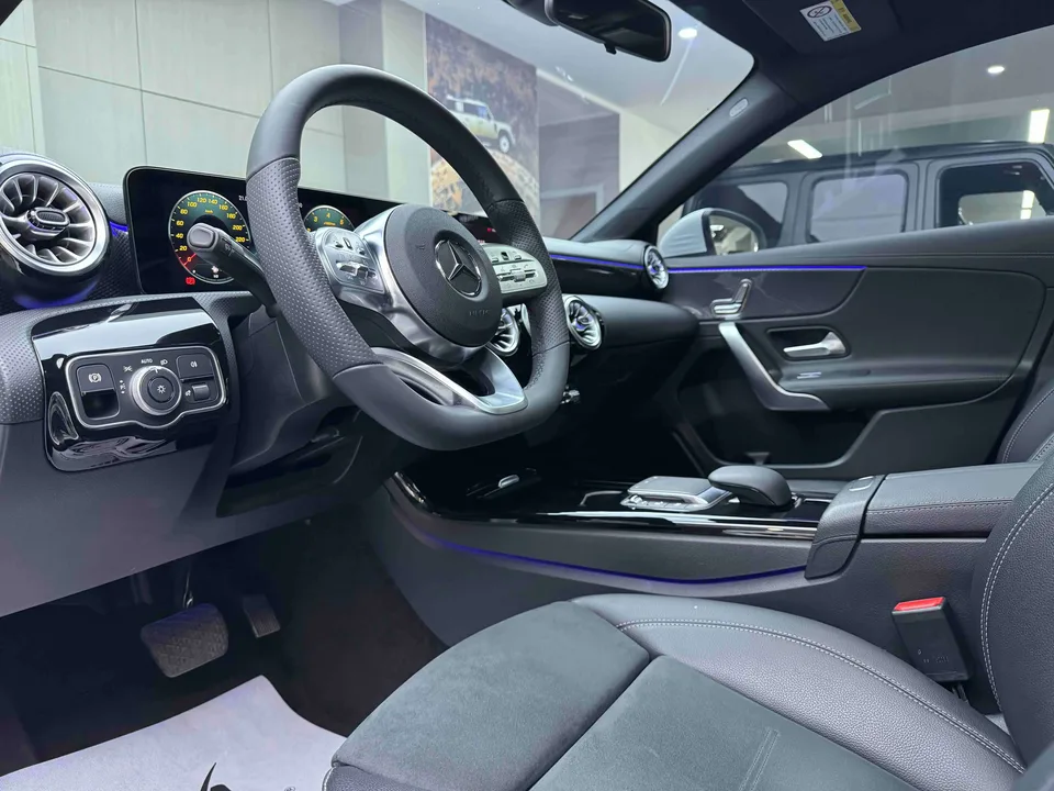 Mercedes-Benz Mercedes Benz A Class Mercedes-Benz A-Class 2022 A 200 L Sports Sedan Fashion Edition 2023 — миниатюра 3
