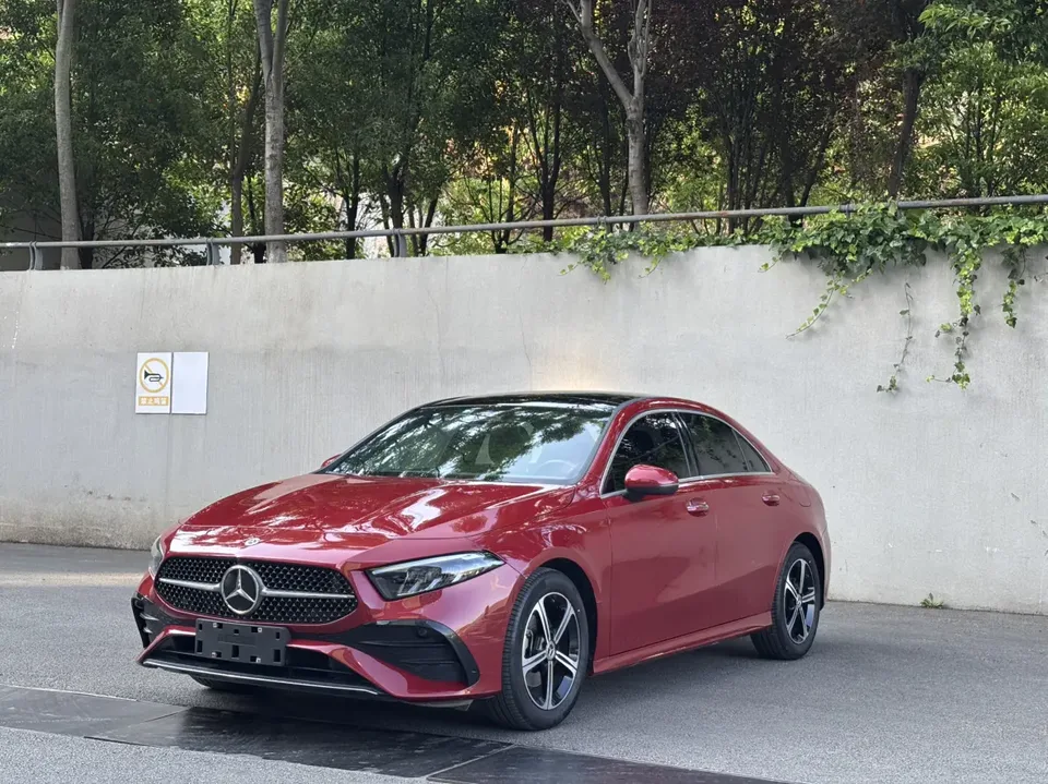 Mercedes-Benz Mercedes Benz A Class 2024