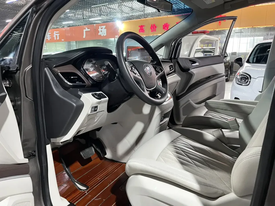 Buick GL8 Buick GL8 2023 Land Business Class 2.0T Comfort Edition 2022 — миниатюра 3