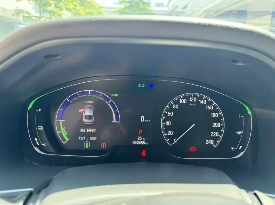 Honda Accord 2022 Accord Hybrid 2.0L Phantom Night Smart Edition 2023 — миниатюра 5