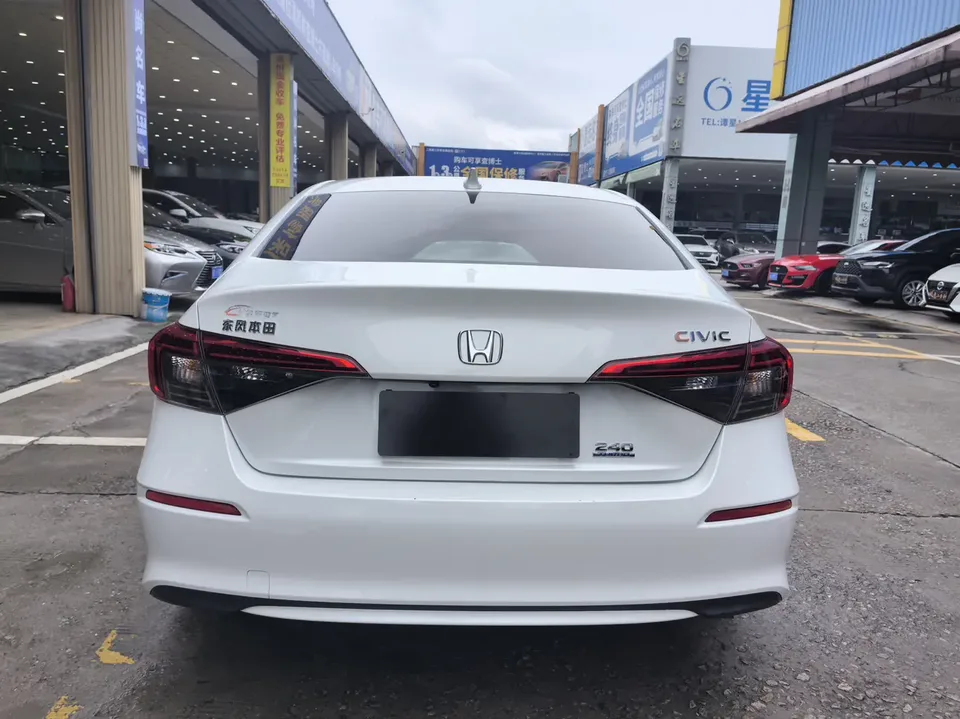 Honda CIVIC 2022 Civic 240TURBO CVT Dynamic Edition 2023 — миниатюра 2