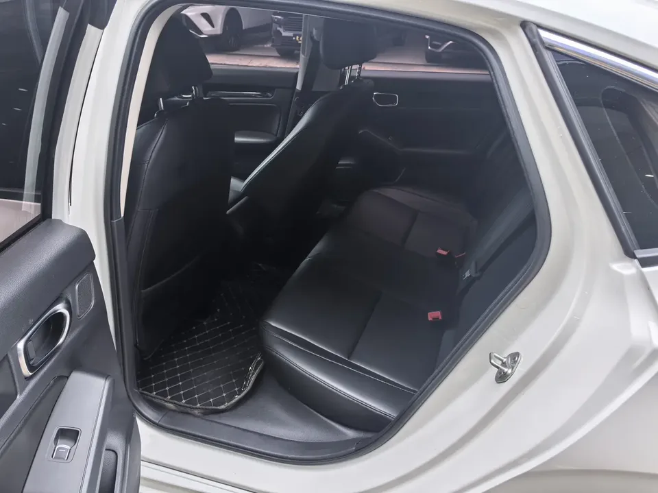 Honda CIVIC 2022 Civic 240TURBO CVT Dynamic Edition 2023 — миниатюра 3
