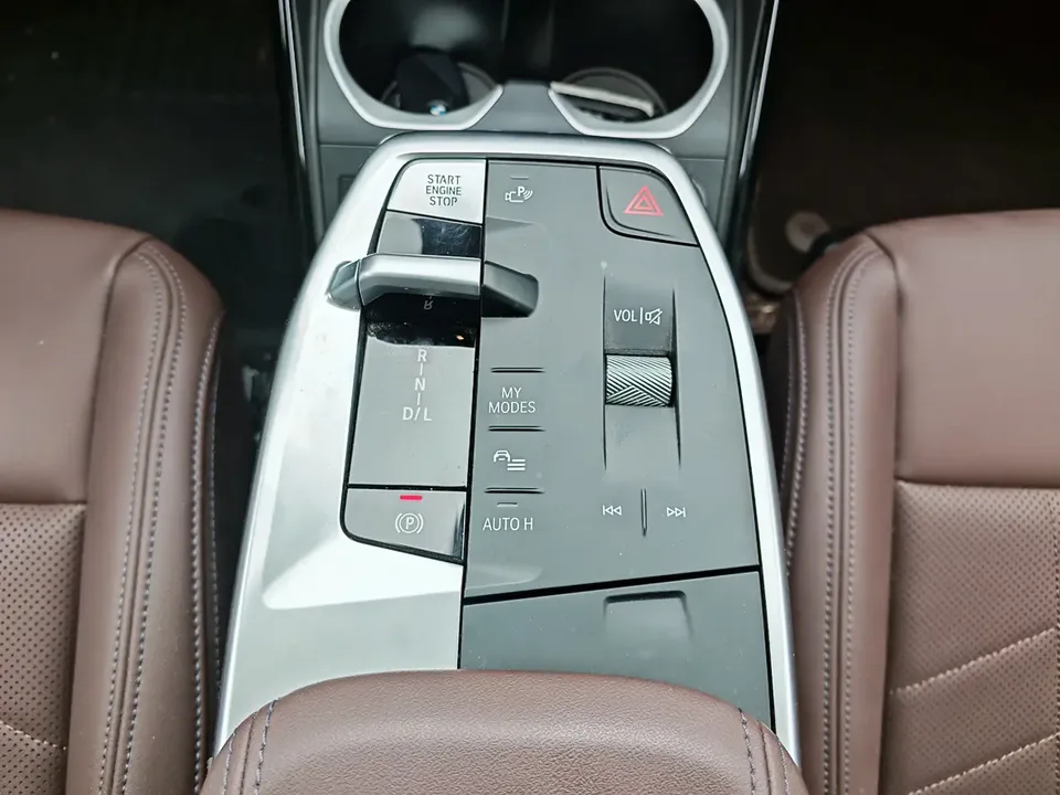 BMW X1 sDrive20Li X Design Package 2024 — миниатюра 3