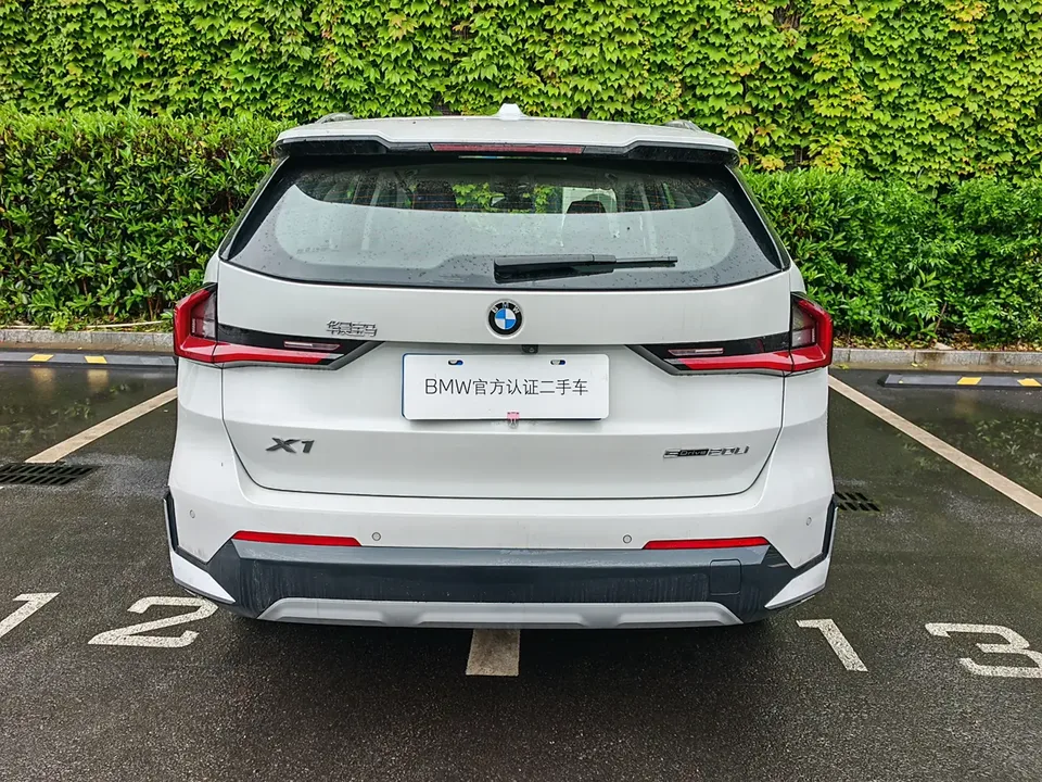 BMW X1 sDrive20Li X Design Package 2024 — миниатюра 4