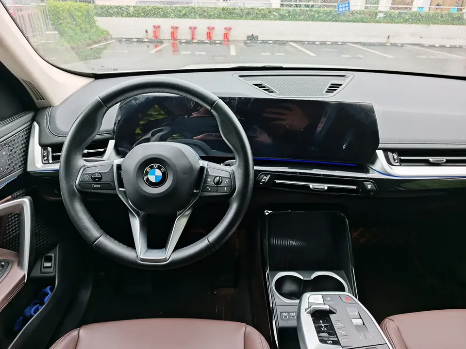 BMW X1 sDrive20Li X Design Package 2024 — миниатюра 5