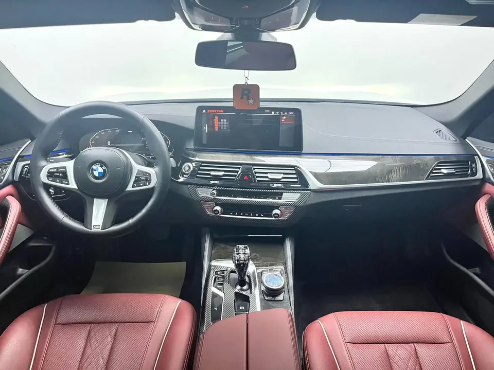 BMW 5 Series 2022
