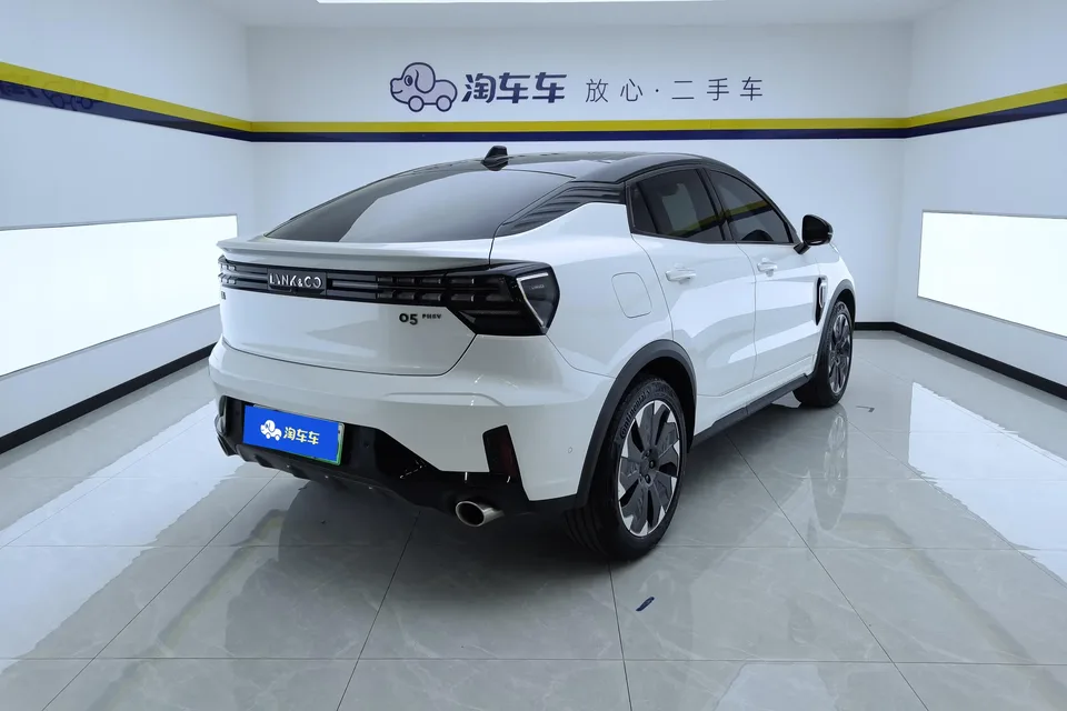 Lynk & Co 05 EM-P PHEV 1.5TD HALO 2022 — миниатюра 4