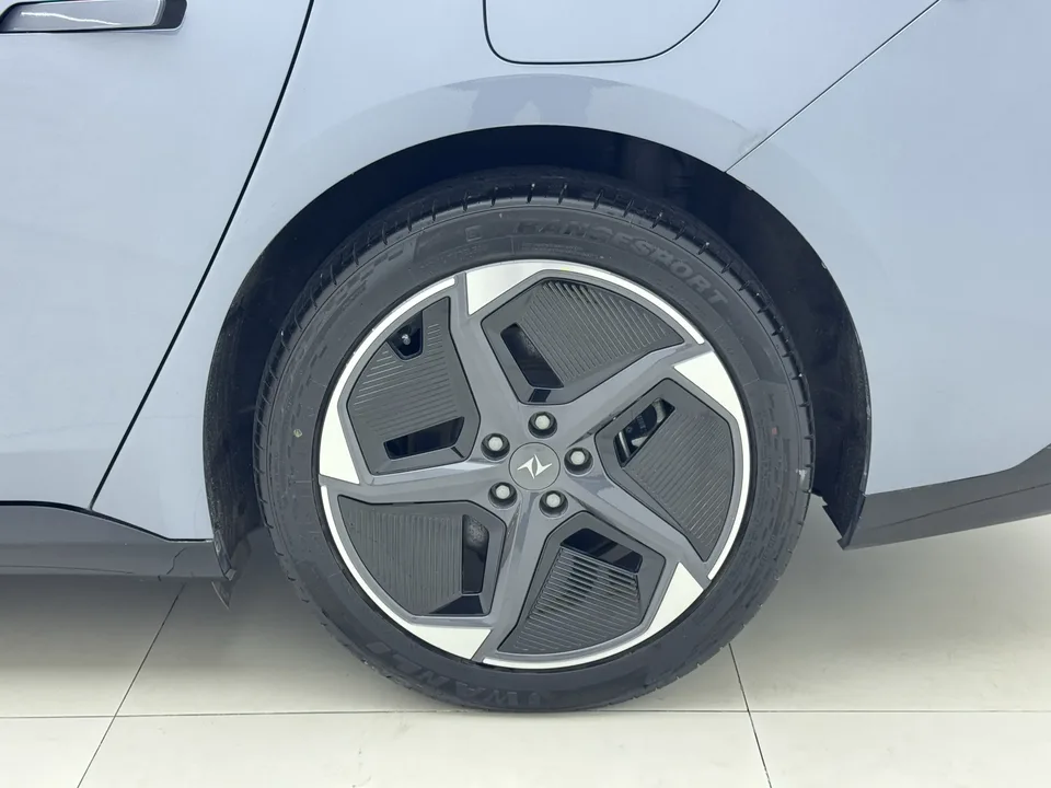Dongfeng YiPai 007 2024