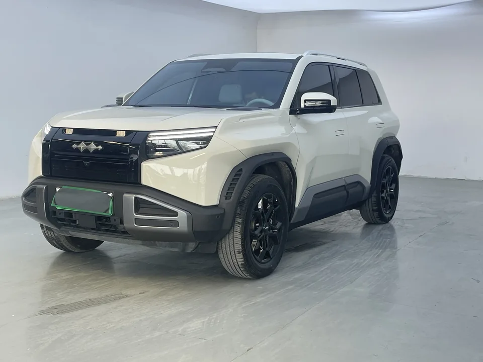 BYD Leopard Titanium 3 2025