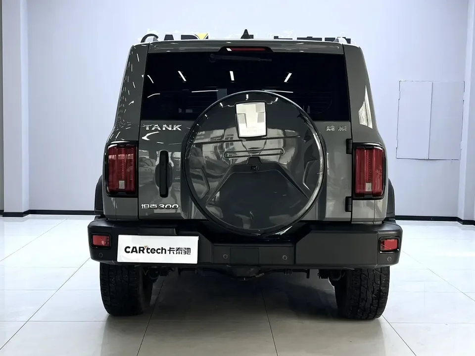 Tank 300 Off-Road Edition 2.0T Conqueror 2022 — миниатюра 2