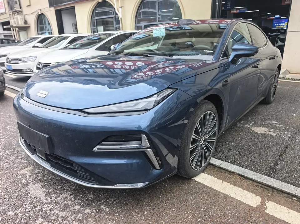Geely Galaxy Star 8 PHEV 2025