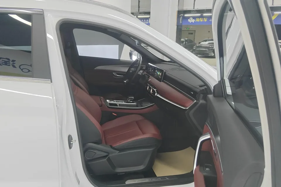 Jetour Jietu X70 PLUS Champion Edition 1.5T DCT Champion PRO 5 Seaters 2025 — миниатюра 5