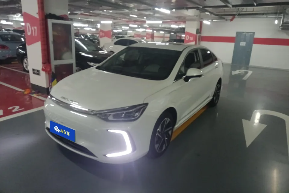 BAIC Beijing EU5 PLUS R600 Exclusive Edition 2022 — photo 1, buy with delivery to Moscow