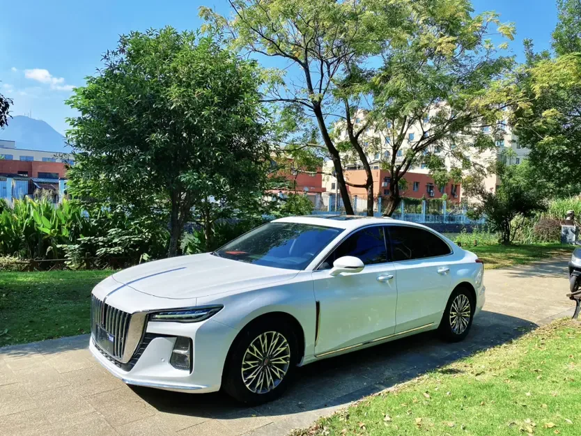 Hongqi H5 2022