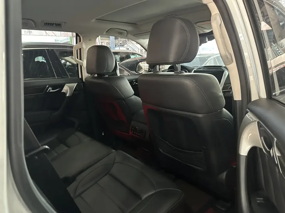Haval H9 Haval H9 2022 2.0T Gasoline 4WD Elite 5 Seaters 2022 — миниатюра 2