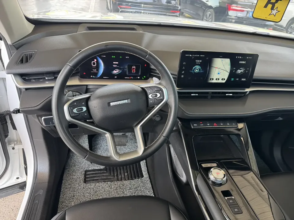 Haval H6 third generation 2.0T automatic four-wheel drive Max version 2022 — миниатюра 3
