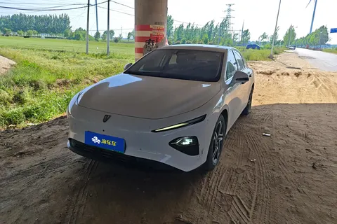 Roewe D7 EV 2023 buy in Moscow