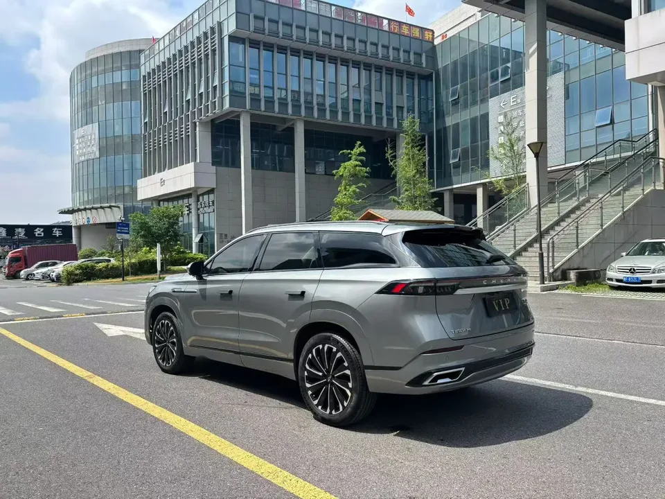 Chery Tiggo 9 2.0T DCT 2WD Premium Edition 5 Seaters 2023 — миниатюра 4