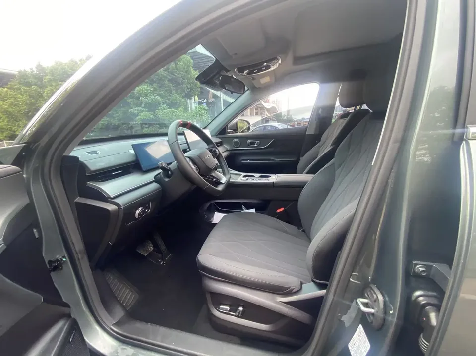 Chery Tiggo 8 PLUS C-DM Tiggo 8 PLUS C-DM 2025 1.5T Comfort Edition 2025 — миниатюра 5