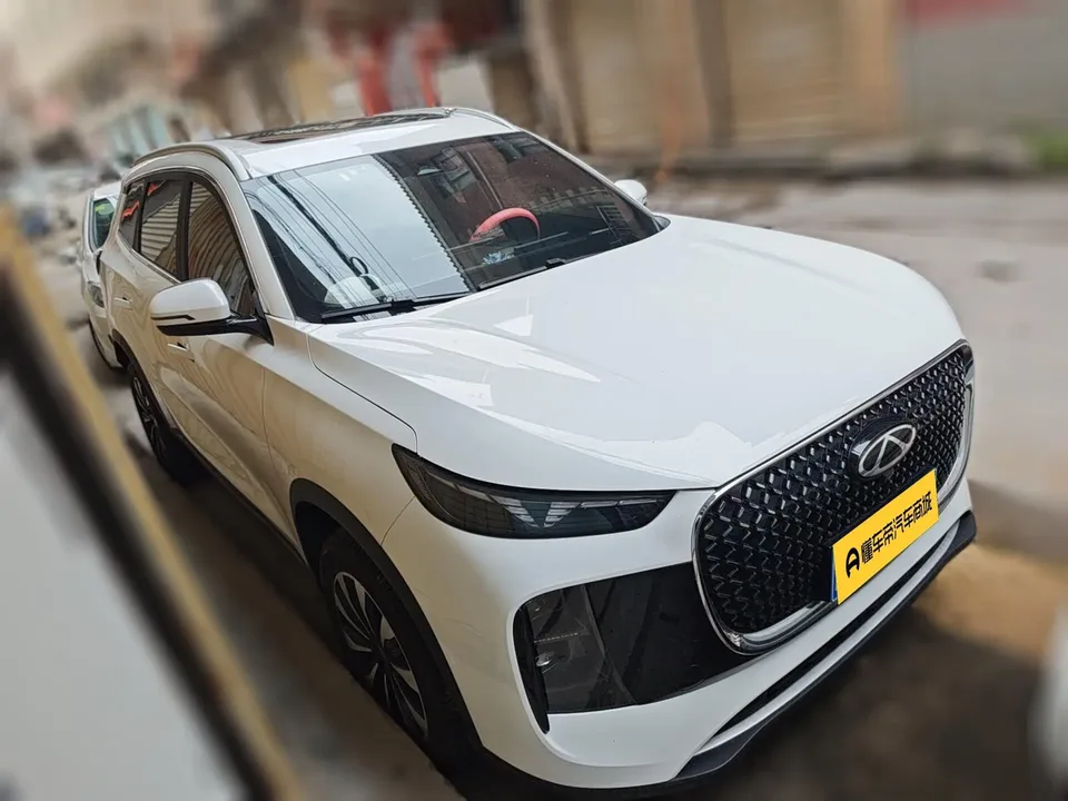 Chery Tiggo 8 PLUS Tiggo 8 PLUS 2025 Kunpeng 290TGDI DCT Luxury 5-seater 2025 — миниатюра 3