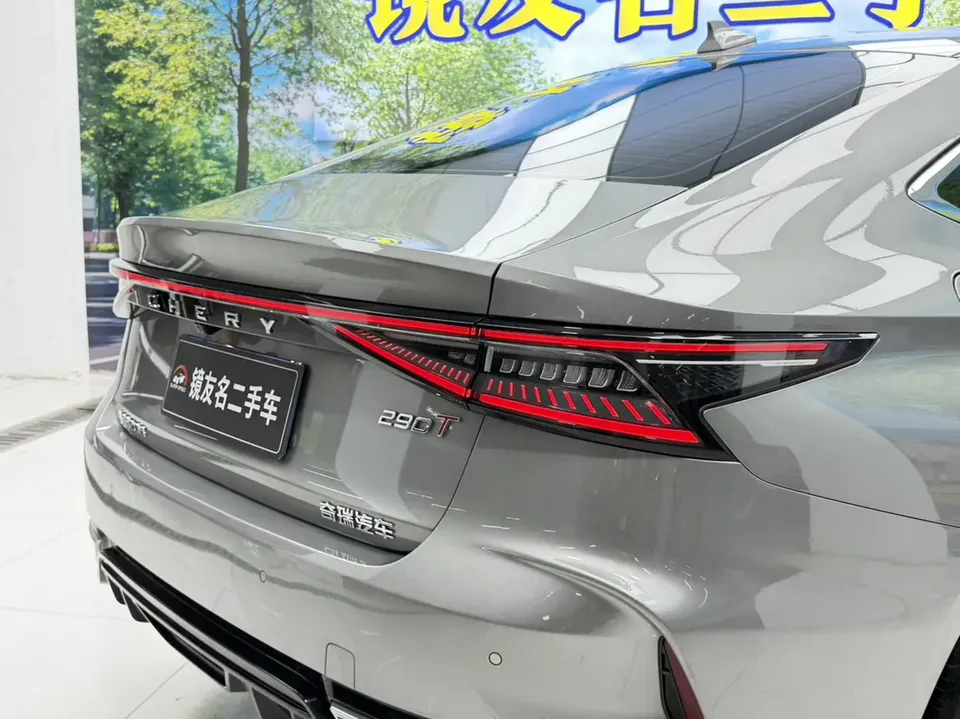 Chery Arrizo 8 1.6TGDI DCT Elegant 2023 — миниатюра 3