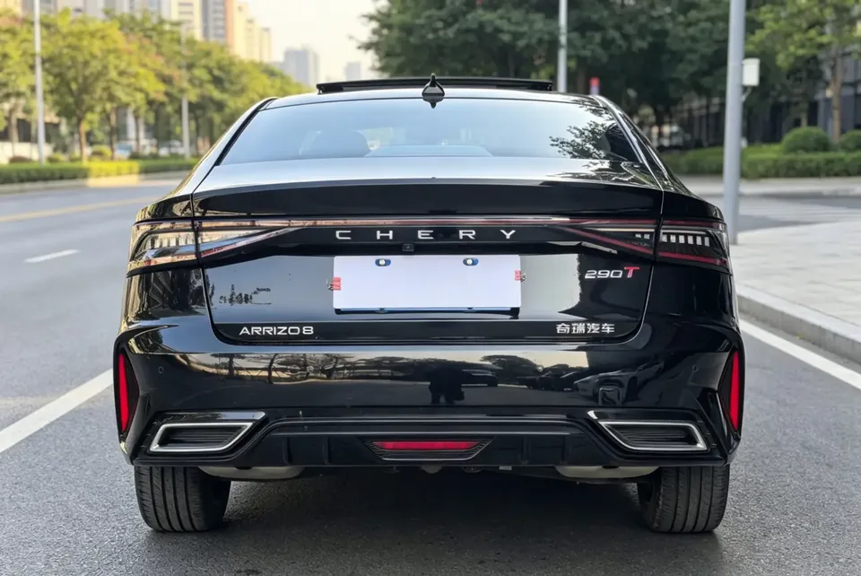 Chery Arrizo 8 1.6TGDI DCT 2023 — миниатюра 2