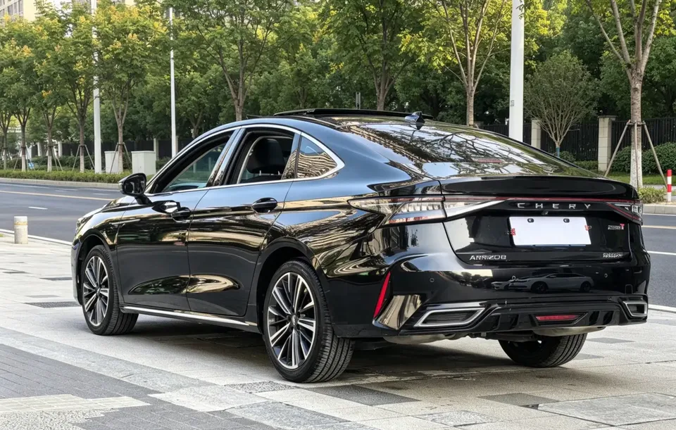 Chery Arrizo 8 1.6TGDI DCT 2023 — миниатюра 4