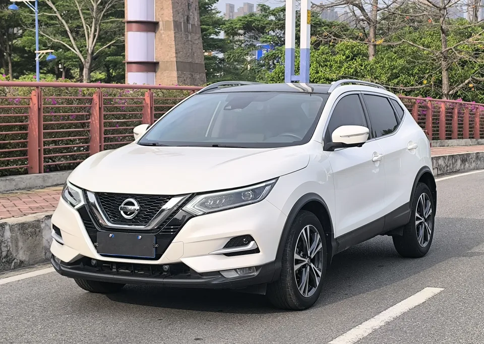 Nissan Qashqai Qashqai 2022 2.0L XV Prem. Deluxe Edition 2023 — фото 1, купить с доставкой в Москву