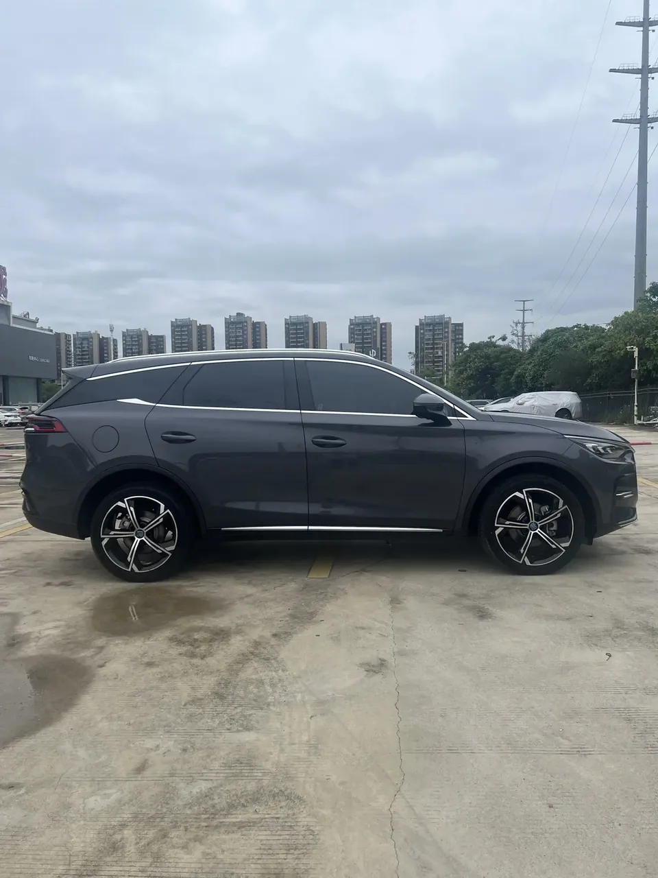 BYD Tang DM DM-i 1.5T 112KM Premium Edition 2022 — миниатюра 5