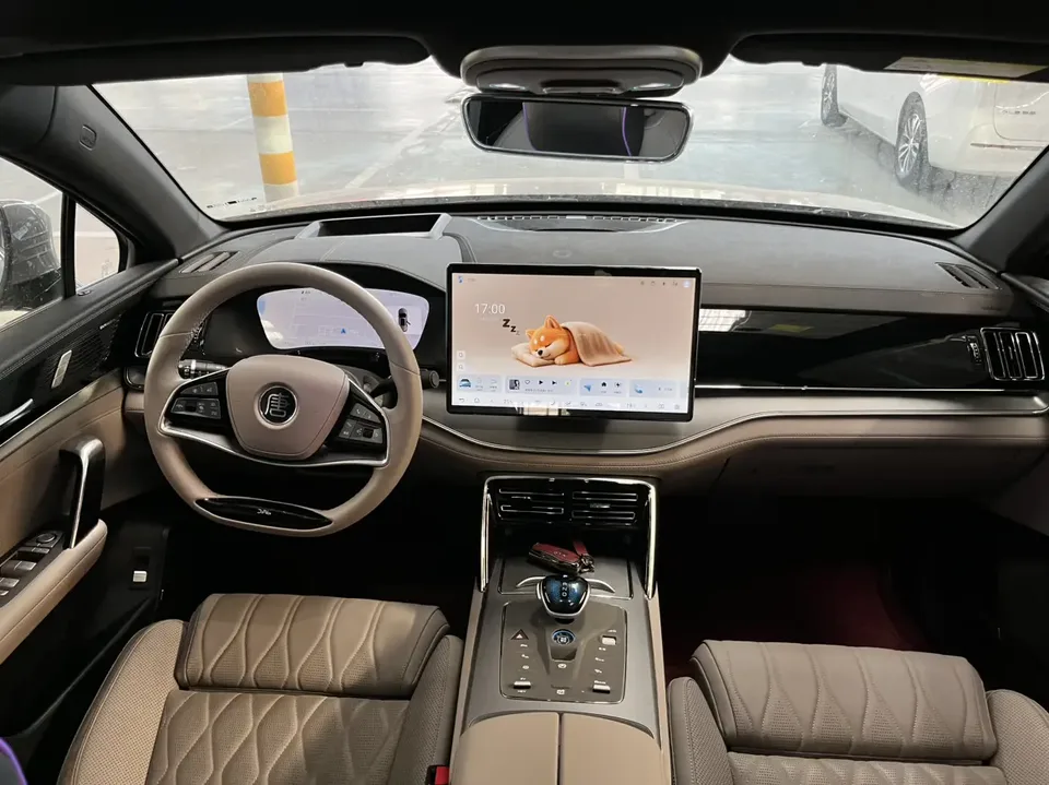 BYD Tang DM Tang DM 2025 DM-i 115KM Yunnian Flagship 2025 — миниатюра 3