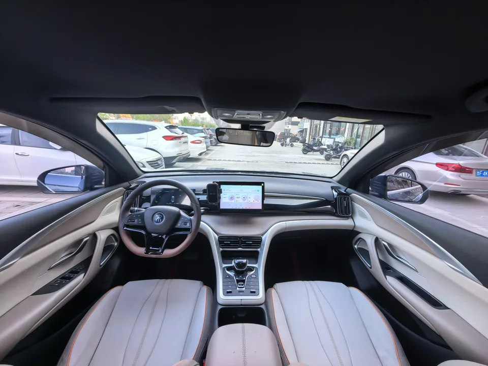 BYD Song Pro DM Song Pro DM 2023 DM-i Champion Edition 71km Leading Type 2023 — thumbnail 3