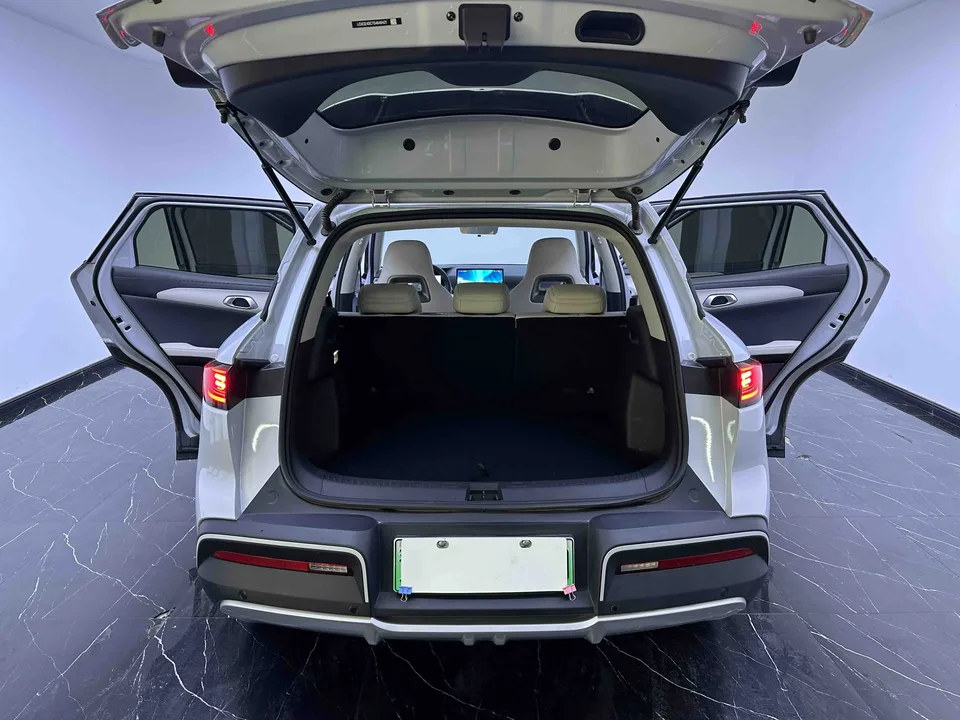 BYD Yuan Up Smart Driving Edition 401KM Vitality Edition 2025 — миниатюра 5