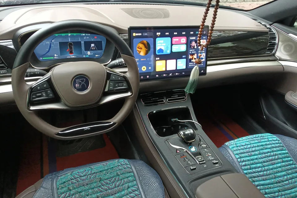 BYD Han DM DM-i Honor Edition 121KM Elite 2024 — миниатюра 4