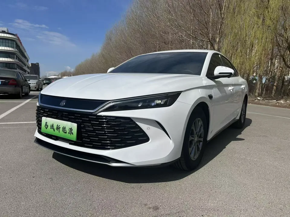 BYD Qin L DM 2025